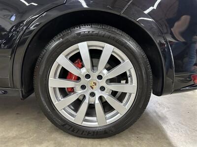 2013 Porsche Cayenne GTS   - Photo 54 - Portland, OR 97220