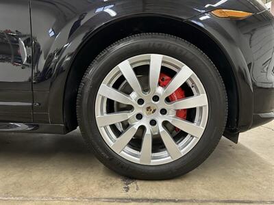 2013 Porsche Cayenne GTS   - Photo 56 - Portland, OR 97220