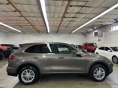 2016 Porsche Cayenne   - Photo 2 - Portland, OR 97220