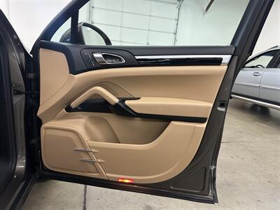 2016 Porsche Cayenne   - Photo 31 - Portland, OR 97220