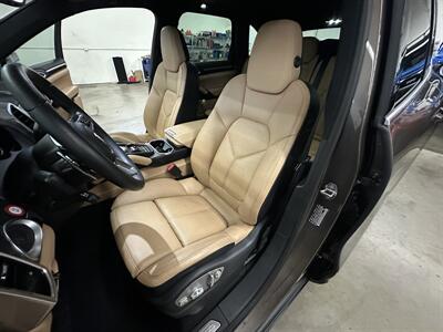 2016 Porsche Cayenne   - Photo 26 - Portland, OR 97220