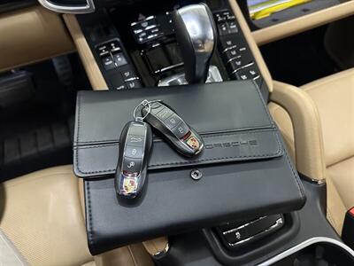 2016 Porsche Cayenne   - Photo 21 - Portland, OR 97220