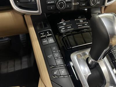 2016 Porsche Cayenne   - Photo 20 - Portland, OR 97220