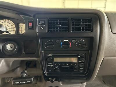2004 Toyota Tacoma V6 2dr Xtracab  1-Owner 5-Speed Manual - Photo 20 - Portland, OR 97220