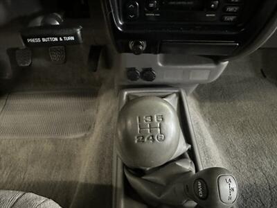 2004 Toyota Tacoma V6 2dr Xtracab  1-Owner 5-Speed Manual - Photo 31 - Portland, OR 97220