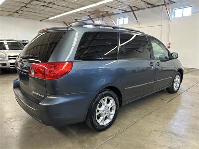 2006 Toyota Sienna XLE 7 Passenger  Wheel Chair - Photo 3 - Portland, OR 97220