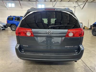 2006 Toyota Sienna XLE 7 Passenger  Wheel Chair - Photo 4 - Portland, OR 97220