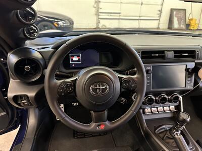 2024 Toyota GR86 Premium   - Photo 21 - Portland, OR 97220