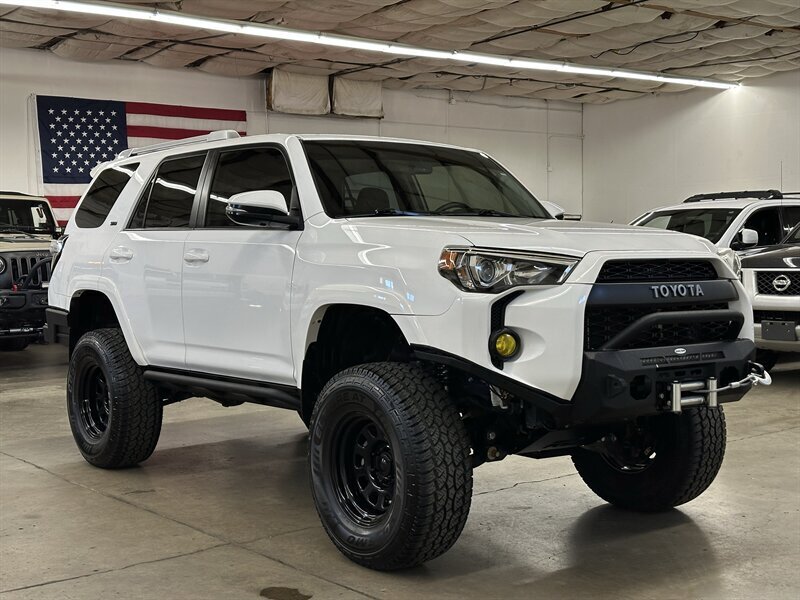 2016 Toyota 4Runner SR5 Premium  