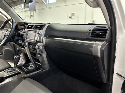 2016 Toyota 4Runner SR5 Premium   - Photo 34 - Portland, OR 97220
