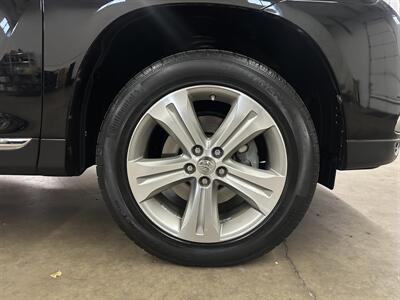 2012 Toyota Highlander Limited - Photo 9 - Portland, OR 97220
