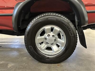 2001 Toyota Tacoma V6 2dr Xtracab V6 - Photo 64 - Portland, OR 97220