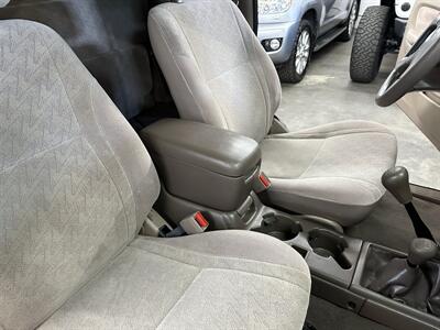 2001 Toyota Tacoma V6 2dr Xtracab V6 - Photo 27 - Portland, OR 97220