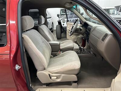 2001 Toyota Tacoma V6 2dr Xtracab V6 - Photo 15 - Portland, OR 97220