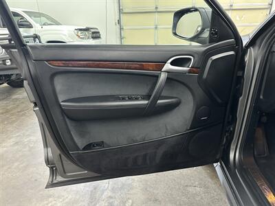 2009 Porsche Cayenne GTS Tiptronic - Photo 40 - Portland, OR 97220