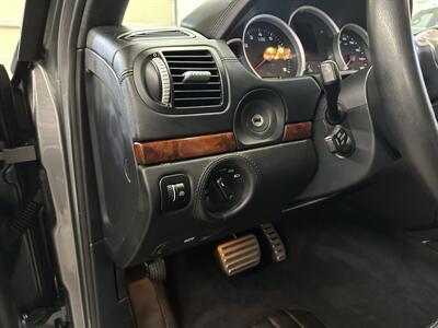 2009 Porsche Cayenne GTS Tiptronic - Photo 25 - Portland, OR 97220