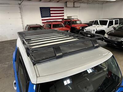 2007 Toyota FJ Cruiser 4dr SUV - Photo 8 - Portland, OR 97220