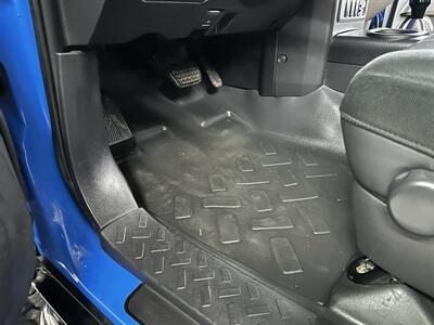 2007 Toyota FJ Cruiser 4dr SUV - Photo 71 - Portland, OR 97220
