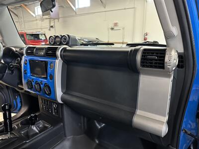 2007 Toyota FJ Cruiser 4dr SUV   - Photo 34 - Portland, OR 97220