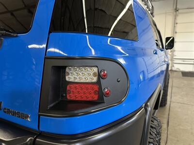 2007 Toyota FJ Cruiser 4dr SUV   - Photo 45 - Portland, OR 97220