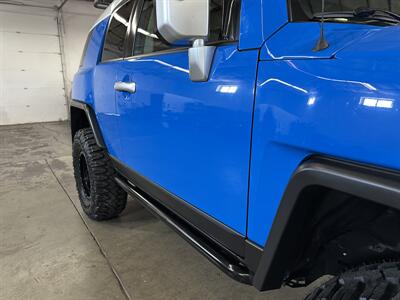 2007 Toyota FJ Cruiser 4dr SUV   - Photo 41 - Portland, OR 97220