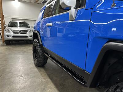 2007 Toyota FJ Cruiser 4dr SUV - Photo 17 - Portland, OR 97220
