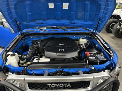 2007 Toyota FJ Cruiser 4dr SUV - Photo 37 - Portland, OR 97220
