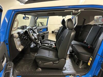 2007 Toyota FJ Cruiser 4dr SUV - Photo 18 - Portland, OR 97220