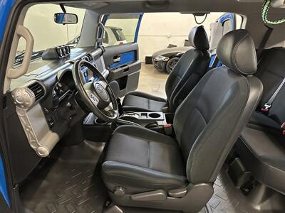 2007 Toyota FJ Cruiser 4dr SUV - Photo 35 - Portland, OR 97220