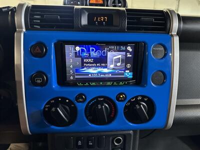 2007 Toyota FJ Cruiser 4dr SUV - Photo 31 - Portland, OR 97220