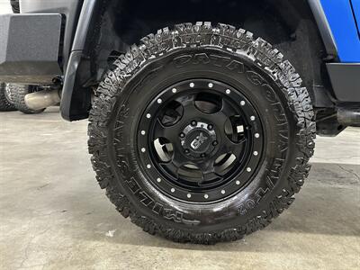 2007 Toyota FJ Cruiser 4dr SUV - Photo 42 - Portland, OR 97220