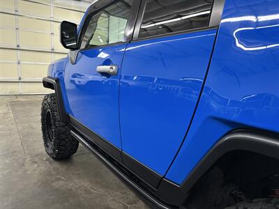 2007 Toyota FJ Cruiser 4dr SUV - Photo 19 - Portland, OR 97220