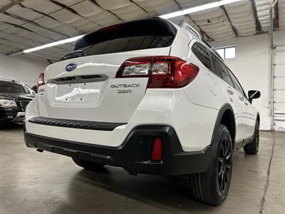 2019 Subaru Outback 3.6R Limited   - Photo 46 - Portland, OR 97220