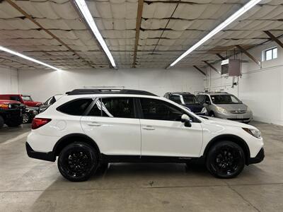 2019 Subaru Outback 3.6R Limited   - Photo 2 - Portland, OR 97220