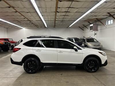 2019 Subaru Outback 3.6R Limited   - Photo 2 - Portland, OR 97220