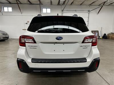 2019 Subaru Outback 3.6R Limited   - Photo 4 - Portland, OR 97220