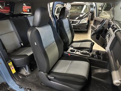 2014 Toyota FJ Cruiser Ultimate Trail Teams Special Edition   - Photo 35 - Portland, OR 97220