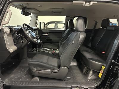 2013 Toyota FJ Cruiser   - Photo 15 - Portland, OR 97220