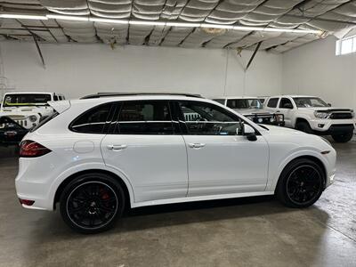 2014 Porsche Cayenne GTS - Photo 2 - Portland, OR 97220