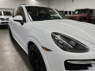 2014 Porsche Cayenne GTS - Photo 17 - Portland, OR 97220