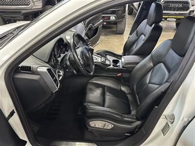 2014 Porsche Cayenne GTS - Photo 47 - Portland, OR 97220