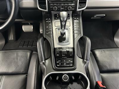 2014 Porsche Cayenne GTS - Photo 75 - Portland, OR 97220