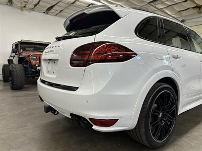 2014 Porsche Cayenne GTS - Photo 26 - Portland, OR 97220