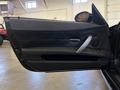 2006 BMW Z4 3.0i   - Photo 21 - Portland, OR 97220