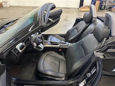 2006 BMW Z4 3.0i   - Photo 12 - Portland, OR 97220