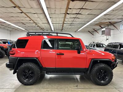 2012 Toyota FJ Cruiser Trail Teams Special Edition   - Photo 2 - Portland, OR 97220