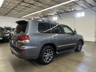 2013 Lexus LX 570   - Photo 3 - Portland, OR 97220