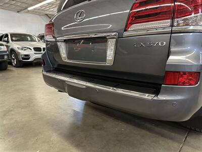 2013 Lexus LX 570   - Photo 45 - Portland, OR 97220