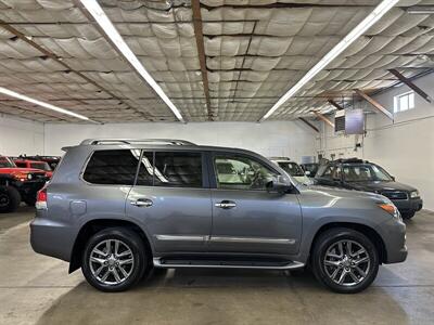 2013 Lexus LX 570   - Photo 2 - Portland, OR 97220