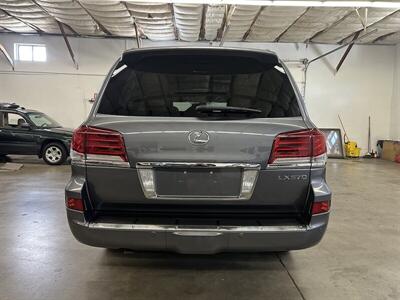 2013 Lexus LX 570   - Photo 4 - Portland, OR 97220